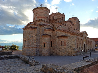 Cerkiew nad jeziorem Ochrydzkim